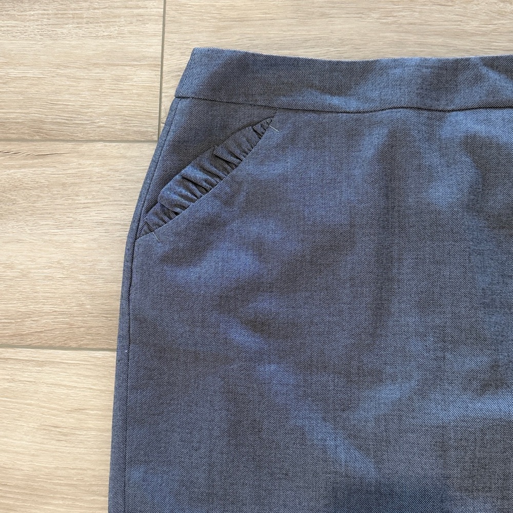 Ann Taylor LOFT Dark gray  Pencil Skirt woman’s sis 8 petite professional ruffle - Picture 2 of 6